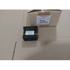 GENUINE MITSUBISHI KEYLESS OPERATION KEY BOX 8637B629