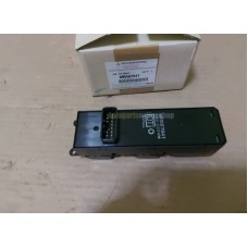 GENUINE MITSUBISHI SWITCH ASSY FR MR587941