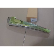 GENUINE MITSUBISHI GARNISH,FR BUMPER SIDE 6407A357