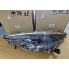 GENUINE TOYOTA HEAD LAMP ASSY 811500A090