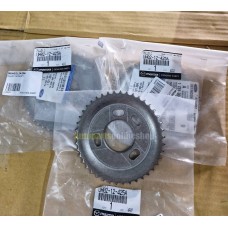GENUINE MAZDA GEAR CAMSHAFT UH0212425A