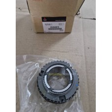 GENUINE MITSUBISHI GEAR M/T OUTPUT SHAFT 3RD SPEED 2526A019