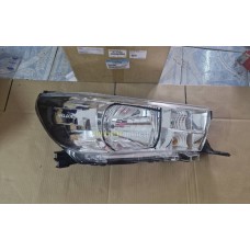 GENUINE TOYOTA HEADLAMP ASSY RH 811100K662